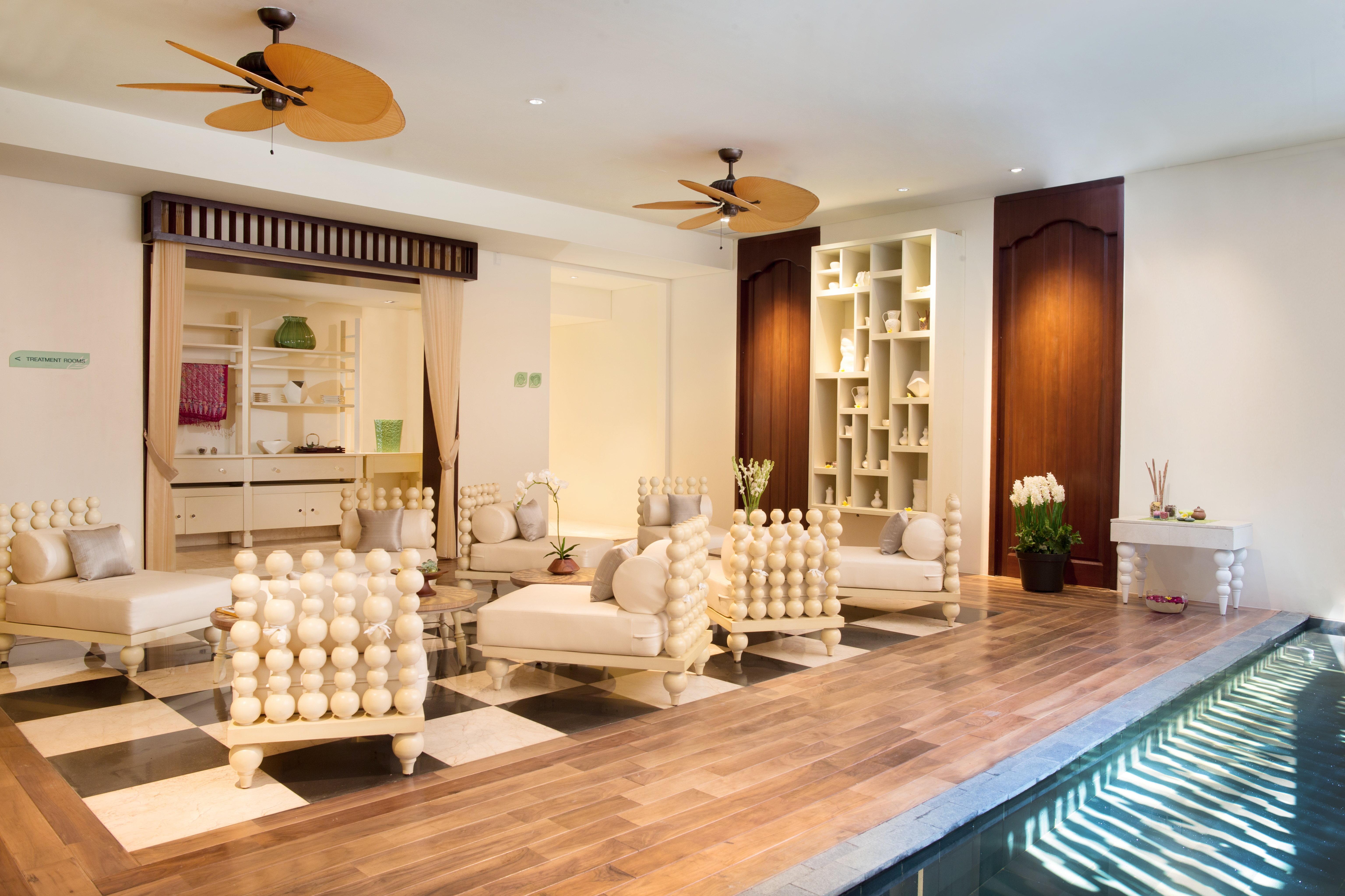 Holiday Inn Resort Bali Nusa Dua By Ihg Exterior photo The spa at the Four Seasons Resort